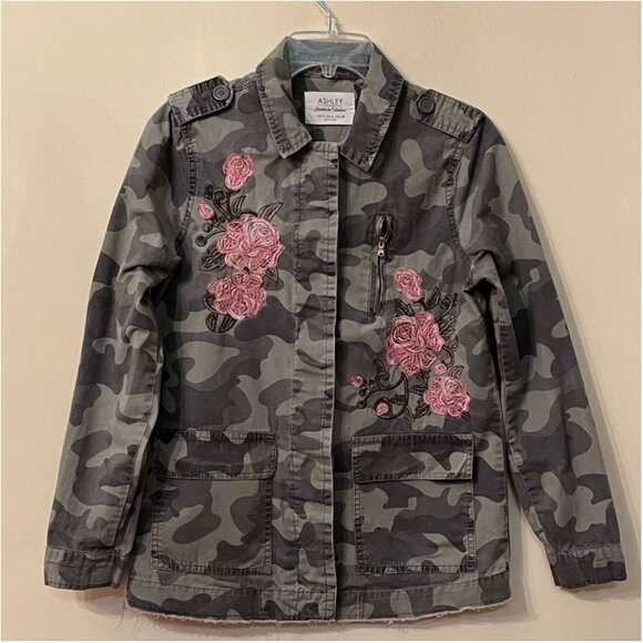 Ashley by 26‎ Intl Dowtown Camo Floral Embroidered Jacket Size M Coat Camouflage - Picture 10 of 10